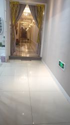 -蕾蕾美颜美容美体