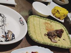 -东口码头·烧鸽子·鱼头泡饼·地方菜(金鹰悦城店)