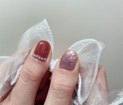 -花岐款式专研健康美甲沙龙