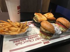-The Habit Burger Grill 哈比特汉堡(世博店)