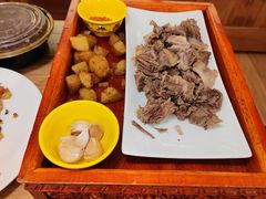 -黑青稞庄园·新式藏餐·牦牛肉汤锅(新都桥店)