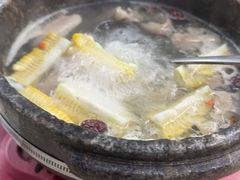 原味椰子鸡-墨脱石锅椰子鸡•香草鸭•东山羊(大东海店)