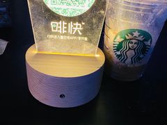 -星巴克(西藏路店)