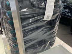 -福奈特洗衣·洗鞋·奢侈品护理(百联中环店)