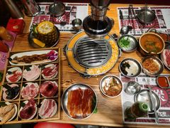 -青瓦炭韩潮烤肉(花园道店)