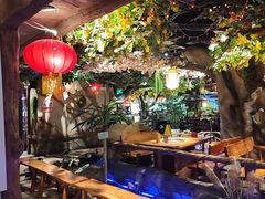 -城墙拐拐火锅(三峡广场黑金冠店)