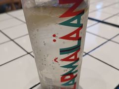 -肥汁米蘭香港米线(长宁来福士店)