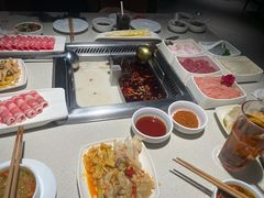 -海底捞火锅鲜切牛肉主题店(长寿路店)