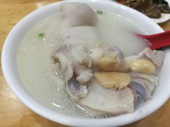-雷祖芳老妈蹄花店