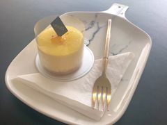 -UNI UNI(环亚凯瑟琳店)