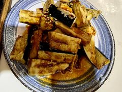 果仁脆皮茄子-后海16号·北京私房菜