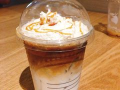 -瑞幸咖啡(新世界中心店)