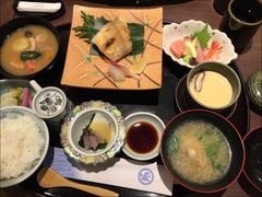 -家贺屋刺身寿司专门店