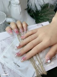 -爱纶美·美甲美睫半永久