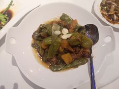 油豆角焖月牙骨-赵记老铺(市府恒隆广场店)
