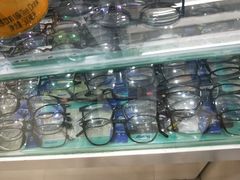 -利客来眼镜店(崂山百货店)