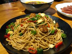 爆辣小公鸡炒面-望京一号·重庆江湖菜(工体店)