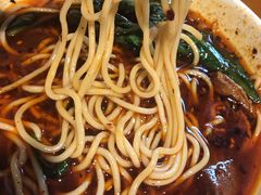 -呼啦面馆·头牌豌杂面(爱琴海店)
