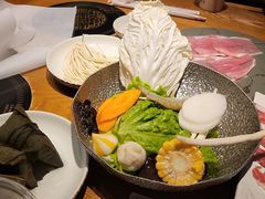 -呷哺呷哺(融创茂店)