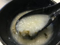 菜干猪骨粥-粤厨点心专门店