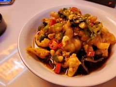 -鸣记脆皮烤鱼·海鲜烤鱼(三八广场店)