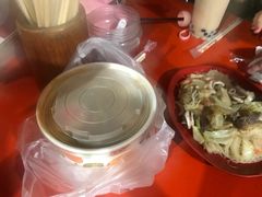 -六合夜市