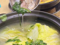 -崴海渔村(虹梅路店)