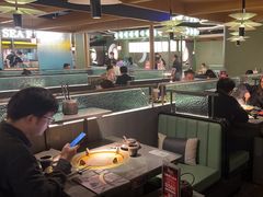 -湊湊火锅·茶憩(杭州湖滨银泰in77店)
