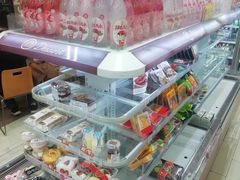 -全家便利店(襄阳南路店)