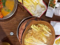 -阿润打边炉·鲜切鸡煲(华漕店)