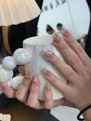 -芊屿芊浔美甲