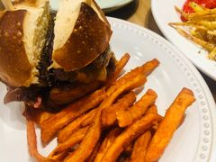 -HELLO 27 意面·沙拉·帕尼尼