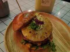 -龙治汉堡(中华城店)