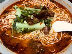 -丁丁猫重庆小面(徐州路店)