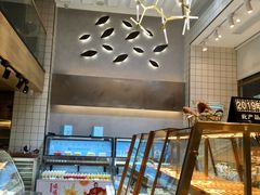 面包甜点陈列柜-乐艺哆·乐活烘焙(浦西万达店)