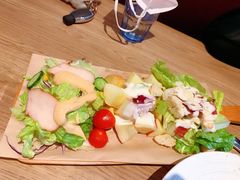-必胜客(新中纬店)