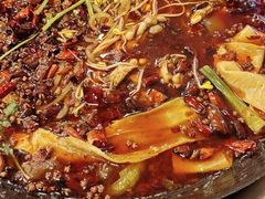 -鸿顺老铁锅美蛙鱼府(解放碑店)