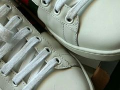 -京伟修鞋洗鞋奢侈品皮具护理店