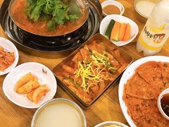 -喇喇排骨火锅·传统韩式脊骨汤(望京西园总店)