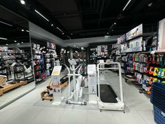 -迪卡侬(环球港店)