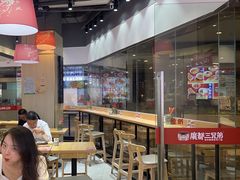 -魔都三兄弟酸辣粉·蘸卤炸串(虹桥万科店)