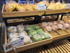 -顶东面包花园·生日蛋糕(世博店)
