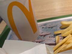-麦当劳(轻轨曹杨路店)