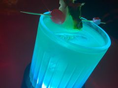 -饮湖威士忌鸡尾酒吧