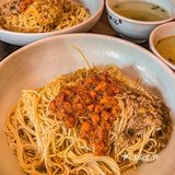 百年老字号｜沪上性价比超高的蟹黄面 来旅游必打卡美食地标！