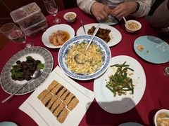 -梅龙镇酒家(南京西路总店)