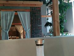 -墨居上隐·院子里火锅(峨眉店)