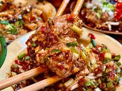 -拈签一笑黄牛肉辣卤串串