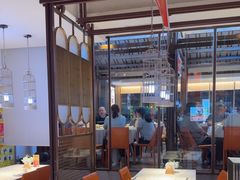 -阿瓦山寨·湘菜现炒·剁椒鱼头王(咸阳总店)