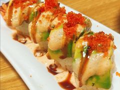 牛油果软壳蟹卷-鱼民·现造寿司(育德店)